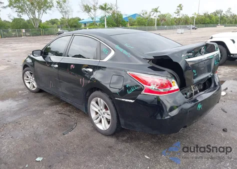 2015 Nissan Altima 2.5/2.5 S/2.5 Sl/2.5 Sv из США, поврежденный, VIN 1N4AL3AP0FC243409